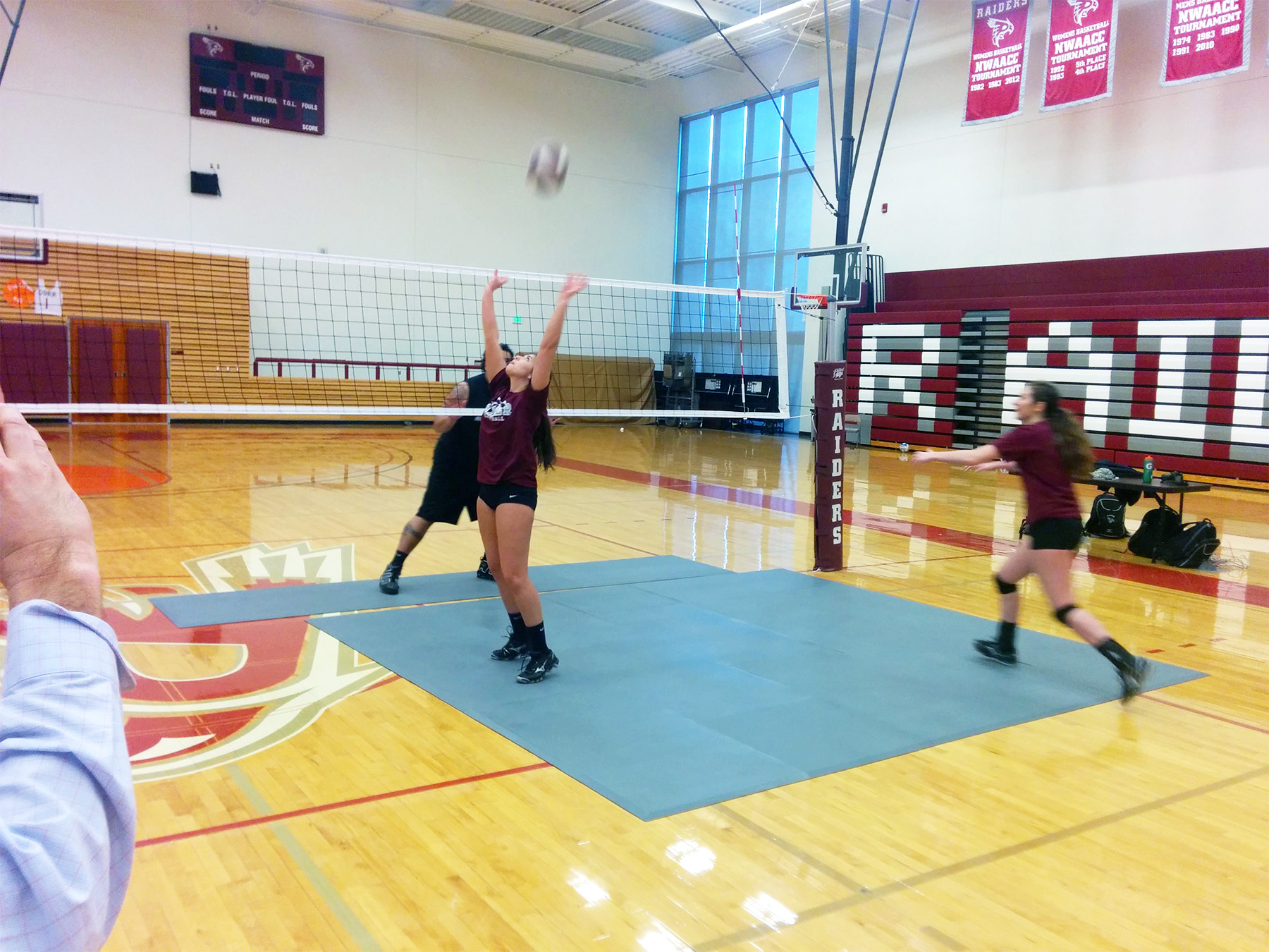 Volley 9