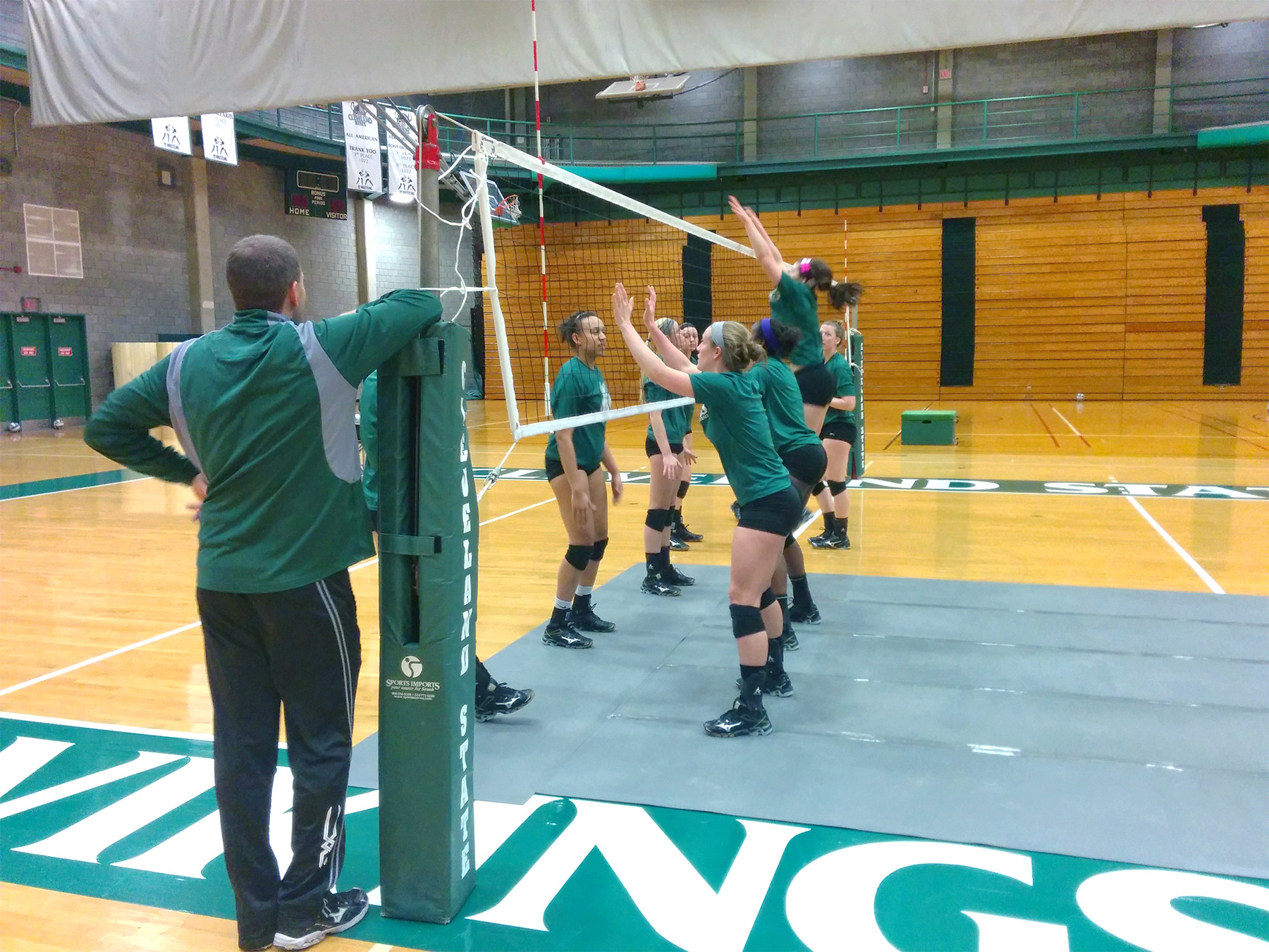 Volley 9