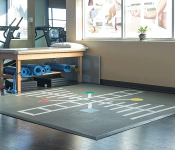 Rehabilitation area featuring Smartcells Physical Therapy mat